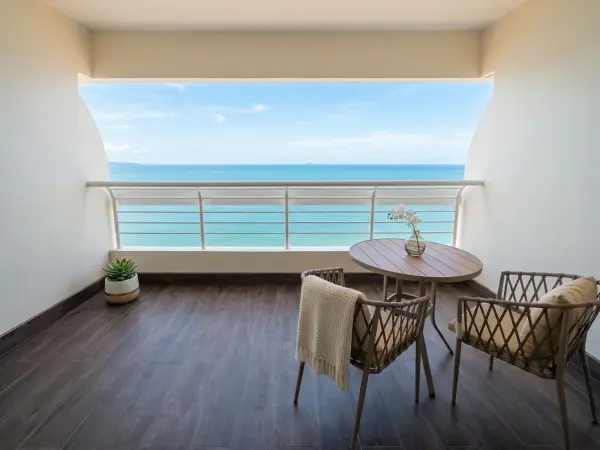 Studio Condo for Sale at Metro Jomtien Condotel