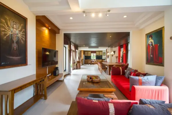 6 Bedroom House for Sale & Rent at Phutara