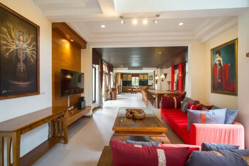 6 Bedroom House for Sale & Rent at Phutara – Villa/House for Sale in Pattaya
