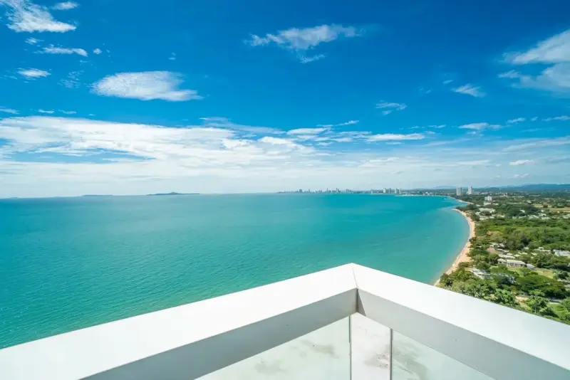 3 Bedroom Condo for Sale at Del Mare – Condo for Sale in Pattaya