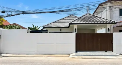 Rungrueang Village — บ้าน in Pattaya, photo 3 of 5