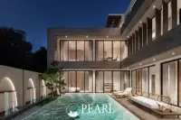 6 Bedroom House for Sale in Bang Lamung luxurious swimming pool