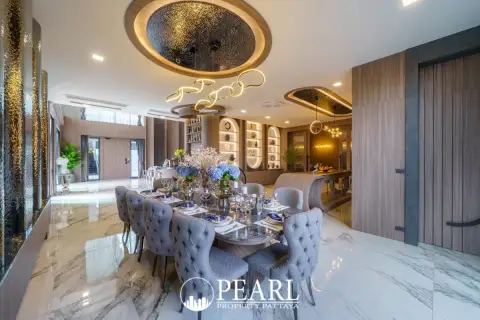 6 Bedroom House for Sale in M Mountain Grand Villa modern kitchen