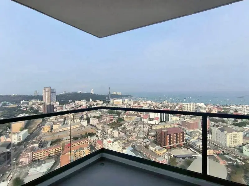 2 Bedroom Condo for Sale at Arcadia Millennium Tower