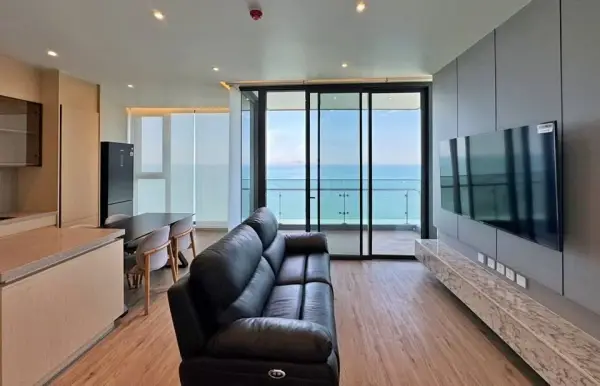 2 Bedroom Condo for Sale at Arom Wongamat