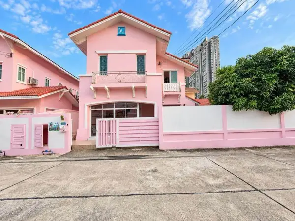 4 Bedroom House for Rent at Baan Fah Rim Haad