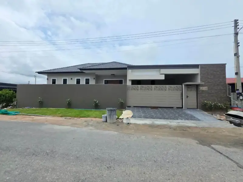 3 Bedroom House for Sale in Bang Sare – Villa/House for Sale in Pattaya