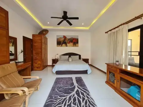 3 Bedroom House for Sale in Bang Sare, Pattaya, Thailand — 3-bedroom House — photo 4