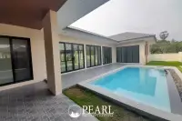 3 Bedroom Villa for Sale in Nong Prue modern kitchen with island
