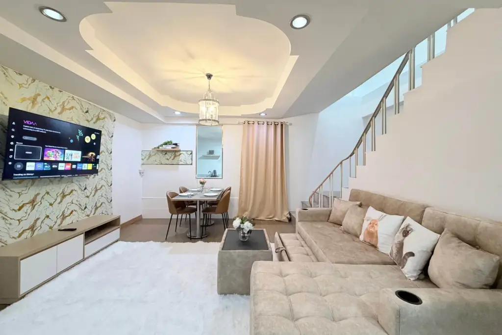 2 Bedroom Townhouse for Rent in Central Pattaya, Pattaya, Thailand — 2-bedroom Townhouse — photo 1