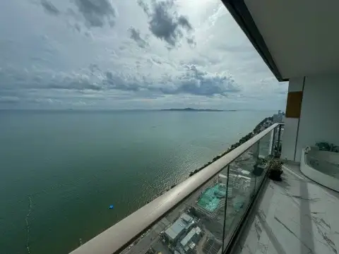 2 Bedroom Condo for Rent at Copacabana Beach Jomtien private balcony overlooking Jomtien coastline