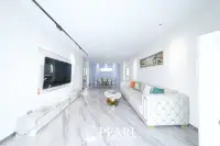 4 Bedroom House for Sale in Central Pattaya modern kitchen with island