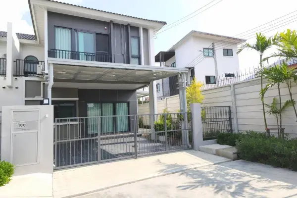 4 Bedroom House for Sale & Rent at Supalai Palm Ville Sukhumvit - Rongpo