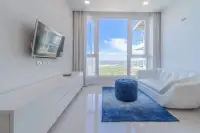 3 Bedroom Condo for Sale at Del Mare, Pattaya, Thailand — 3-bedroom Condo — photo 4
