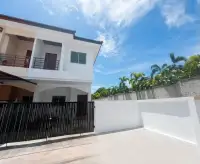 2 Bedroom Townhouse for Sale in East Pattaya, Pattaya, Thailand — 2-bedroom Townhouse — photo 1