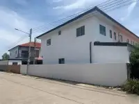2 Bedroom Townhouse for Sale in East Pattaya, Pattaya, Thailand — 2-bedroom Townhouse — photo 3