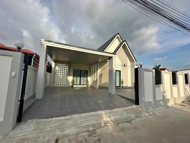 3 Bedroom House for Sale in East Pattaya – Villa/House for Sale in Pattaya