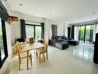 4 Bedroom House for Sale & Rent in East Pattaya, Pattaya, Thailand — 4-bedroom House — photo 2