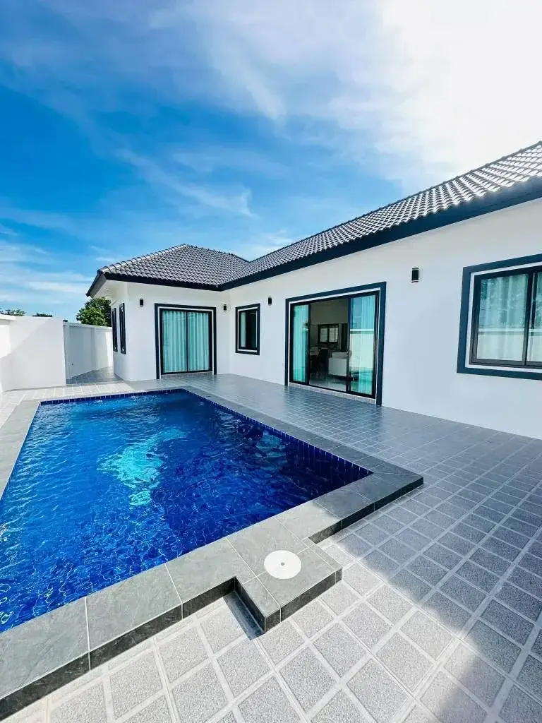 3 Bedroom House for Sale in East Pattaya, Pattaya, Thailand — 3-bedroom House — photo 1