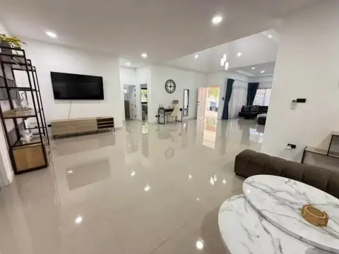 3 Bedroom House for Sale in East Pattaya, Pattaya, Thailand — 3-bedroom House — photo 3