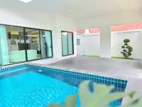 3 Bedroom House for Sale in East Pattaya with private swimming pool and covered patio area