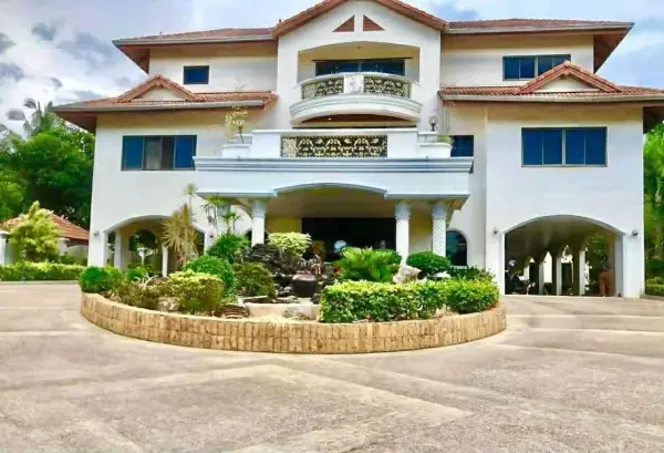 4 Bedroom House for Rent in East Pattaya