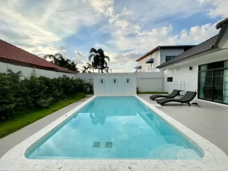 4 Bedroom House for Sale in East Pattaya – Villa/House for Sale in Pattaya