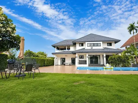 5 Bedroom House for Sale in East Pattaya, Pattaya, Thailand — 5-bedroom House — photo 4