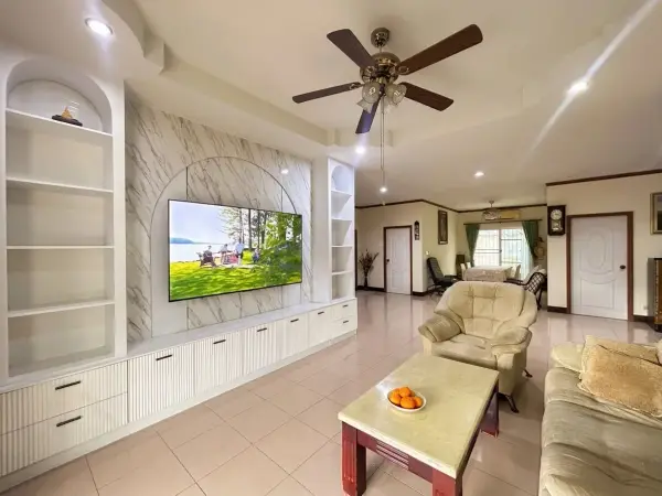 3 Bedroom House for Sale in East Pattaya