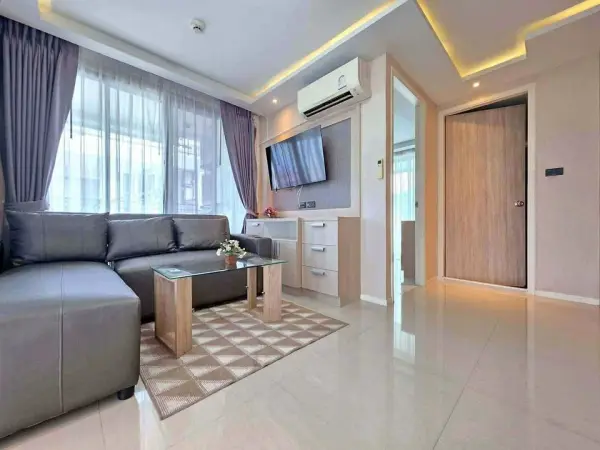 1 Bedroom Condo for Sale & Rent at Estanan Condo