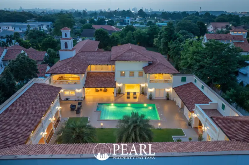 6 Bedroom House for Sale in Mabprachan – Villa/House for Sale in Pattaya