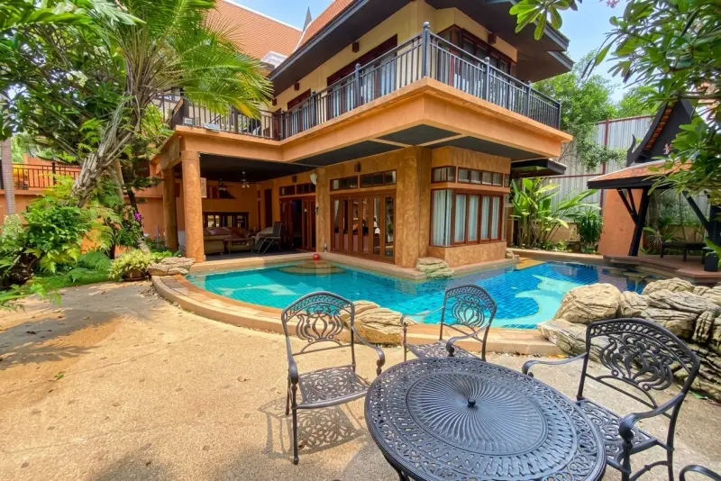 4 Bedroom House for Sale at Dharawadi – Villa/House for Sale in Pattaya
