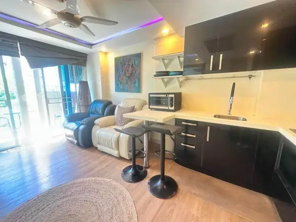 1 Bedroom Condo for Sale at Grand Avenue Residence