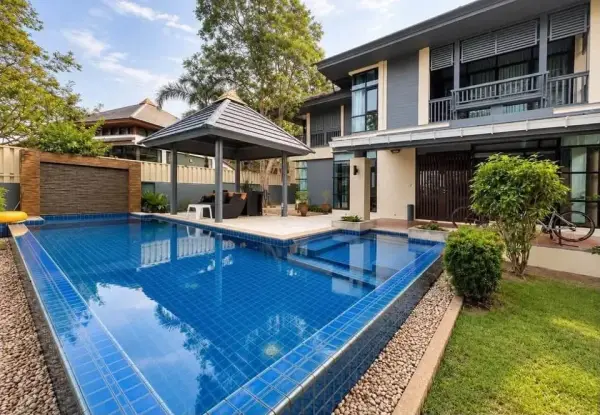4 Bedroom House for Rent at Horseshoe Point