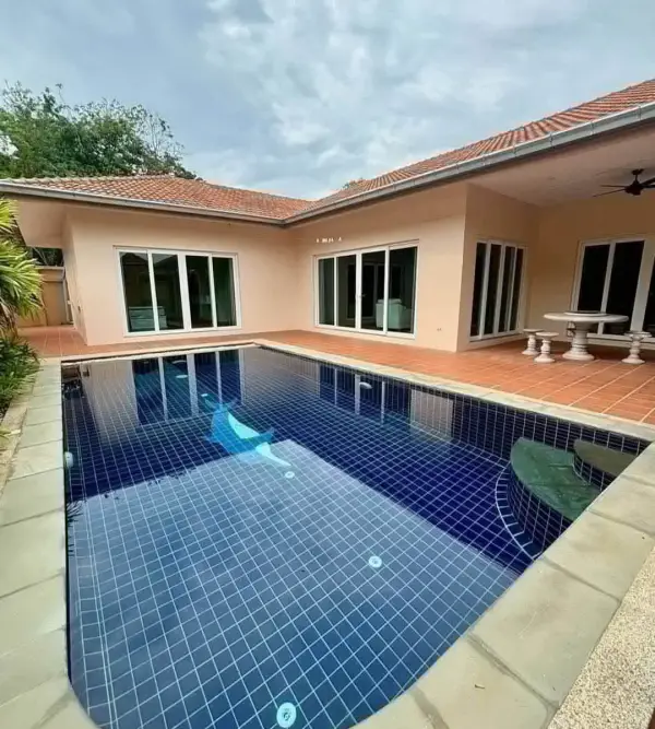 3 Bedroom House for Rent in Huai Yai