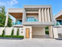 4 Bedroom House for Sale in Huai Yai, Pattaya, Thailand — 4-bedroom House — photo 2