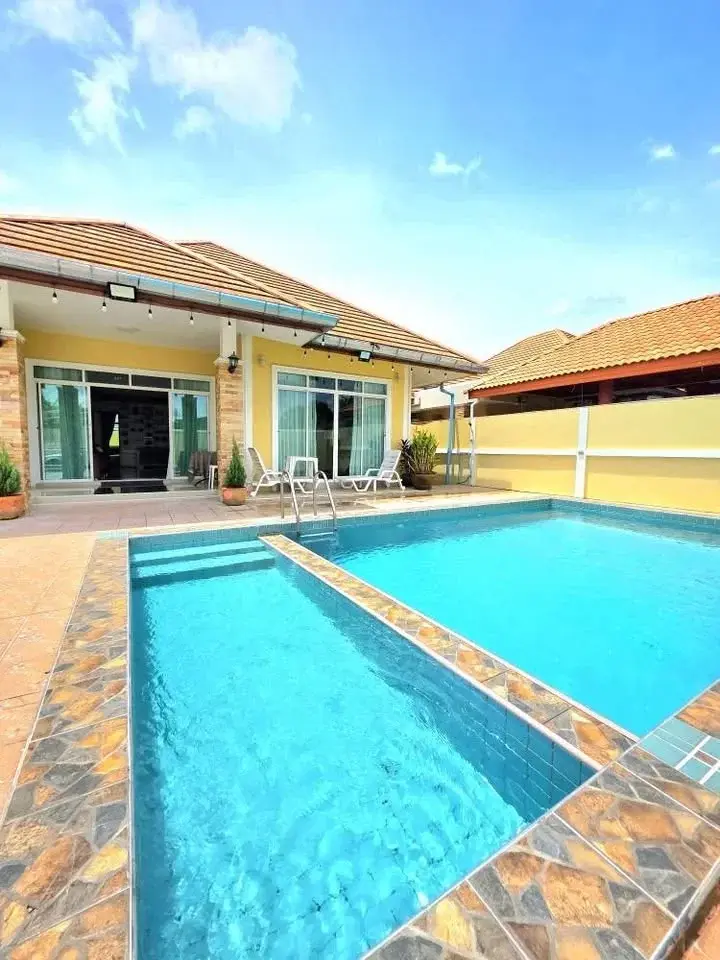 4 Bedroom House for Rent in Huai Yai