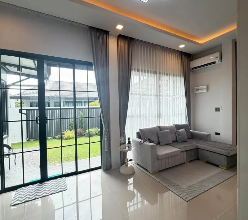 3 Bedroom Townhouse for Rent in Huai Yai