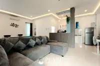 5 Bedroom House for Sale in Majestic Residence master bedroom with ensuite
