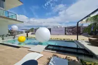 4 Bedroom House for Sale at Highbury Hill Pool Villas Pattaya private swimming pool with sun deck and open sky views