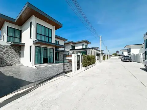 Aqua Pool Villa by Vinyx Pattaya — บ้าน in Pattaya, photo 4 of 21