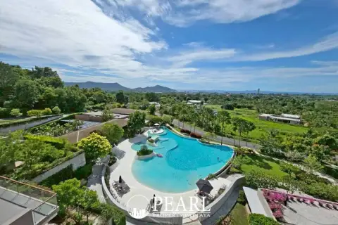 2 Bedroom Condo for Sale in Bang Saray modern kitchen with appliances