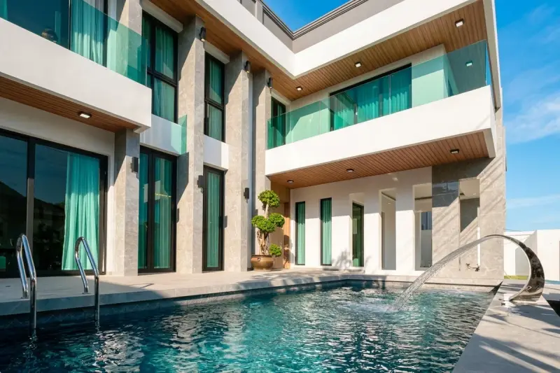 5 Bedroom House for Sale at Impress House Village – Villa/House for Sale in Pattaya