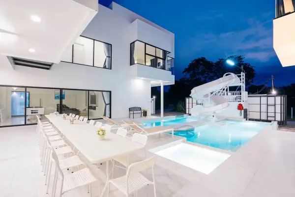 10 Bedroom House for Sale in Jomtien