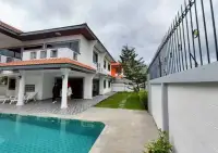 4 Bedroom House for Sale in Jomtien, Pattaya, Thailand — 4-bedroom House — photo 1