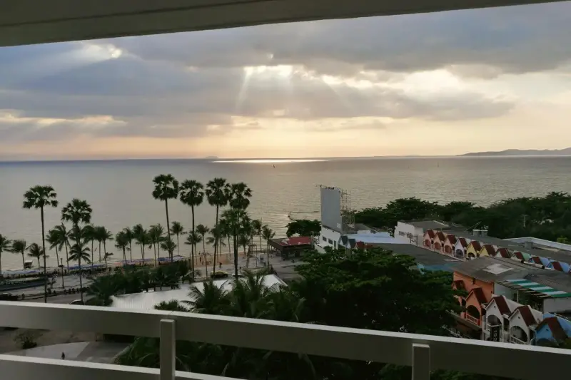 2 Bedroom Condo for Sale at Jomtien Plaza Condotel – Condo for Sale in Pattaya