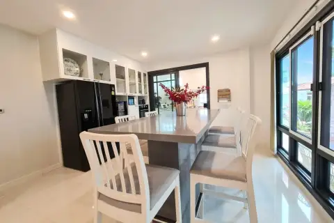4 Bedroom House for Sale & Rent at Patta Prime private swimming pool
