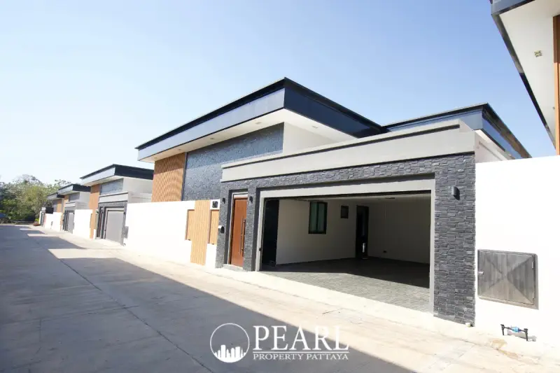 3 Bedroom House for Sale at Reservoir Town – Villa/House for Sale in Pattaya