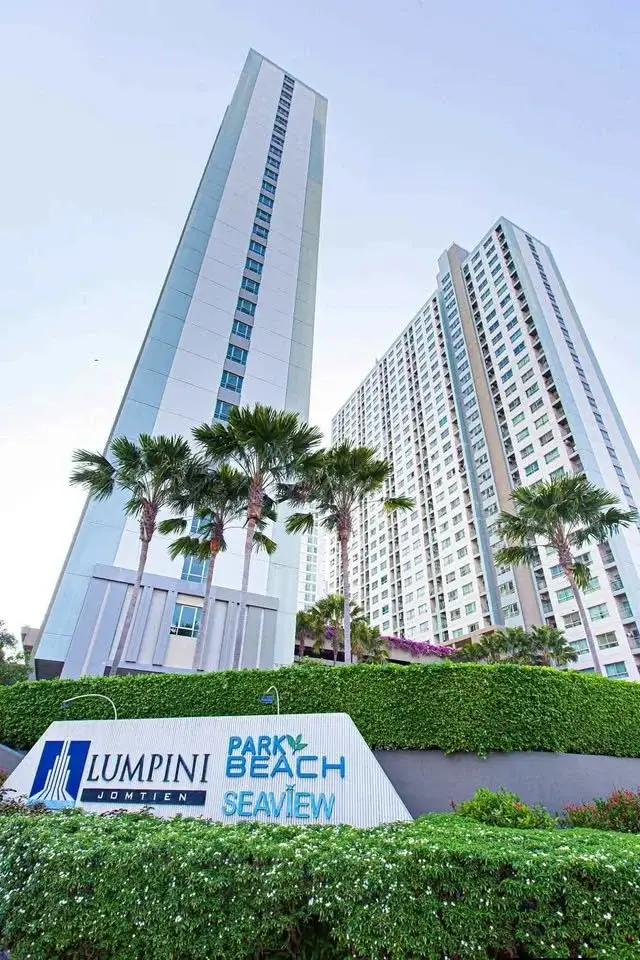 1 Bedroom Condo for Sale at Lumpini Seaview Jomtien, Pattaya, Thailand — 1-bedroom Condo — photo 1