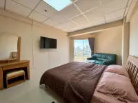 2 Bedroom Condo for Sale at Jomtien Beach Condominium, Pattaya, Thailand — 2-bedroom Condo — photo 4